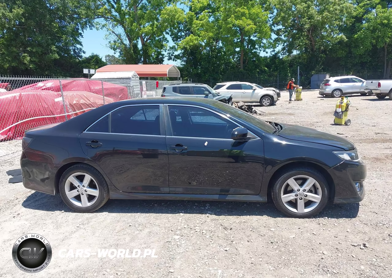 2013 Toyota Camry Se VIN:4T1BF1FK6DU705742 - 13