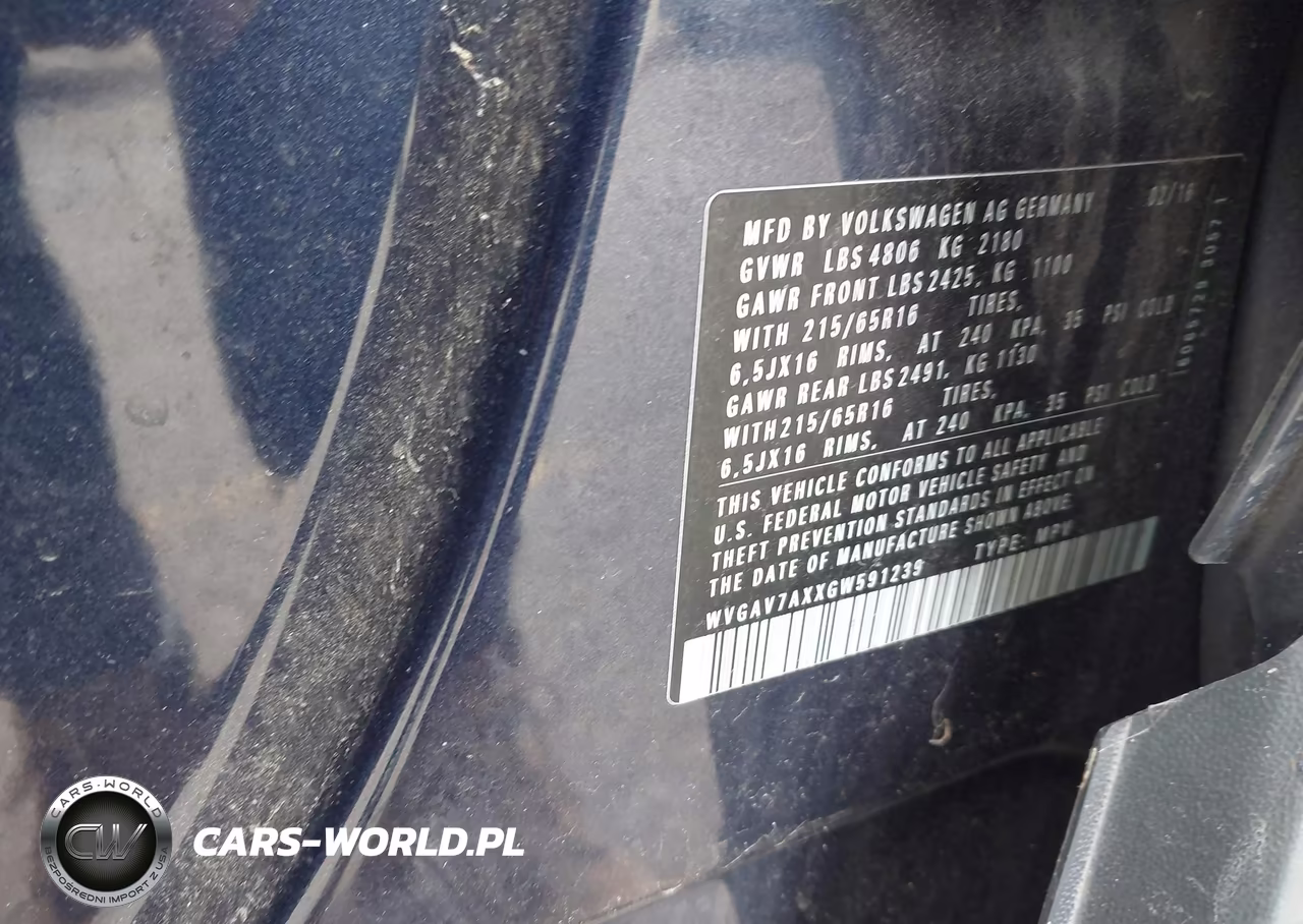 2016 Volkswagen Tiguan S VIN:WVGAV7AXXGW591239 - 9