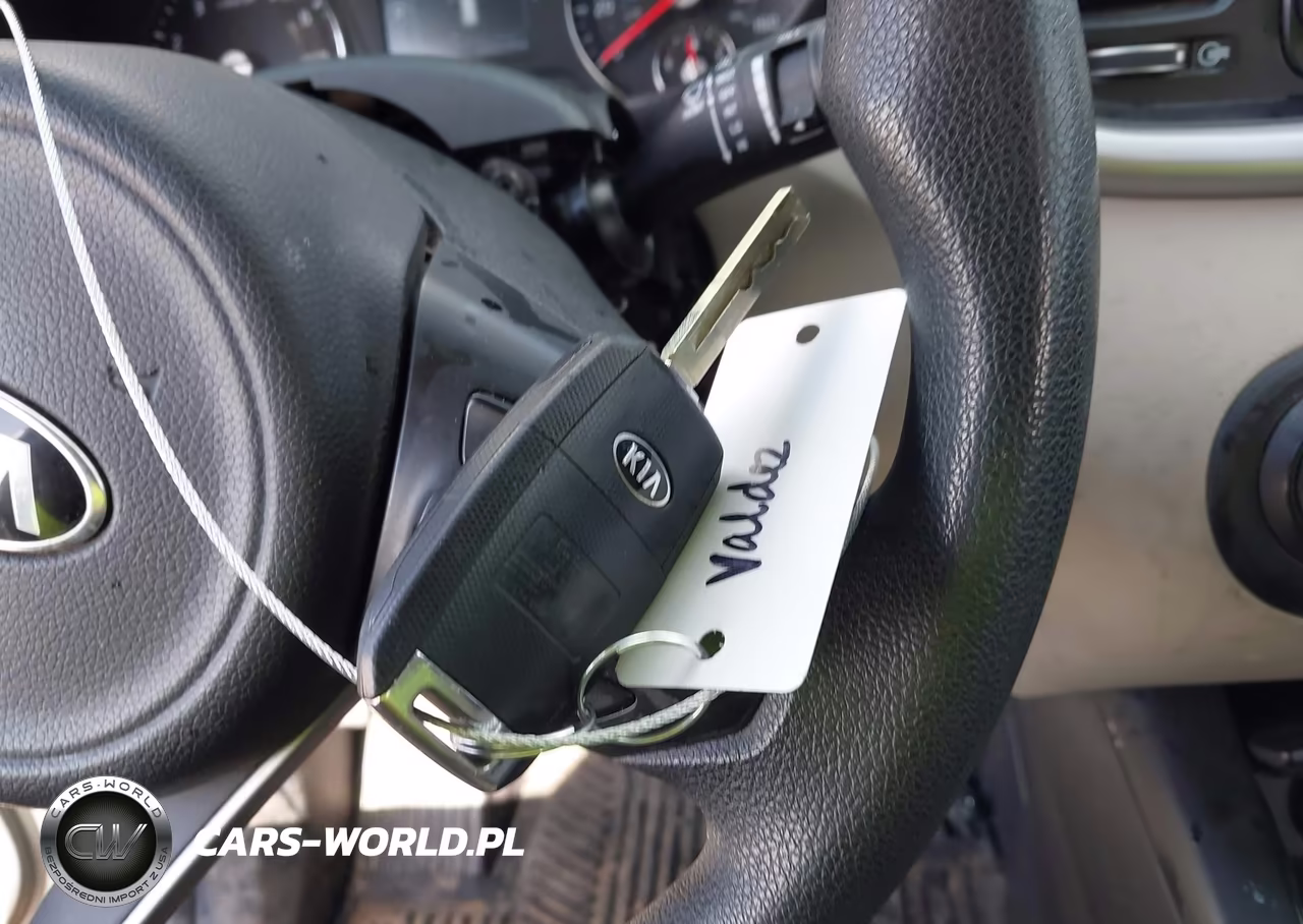 2018 Kia Sorento 2.4L Lx VIN:5XYPGDA39JG359093 - 11