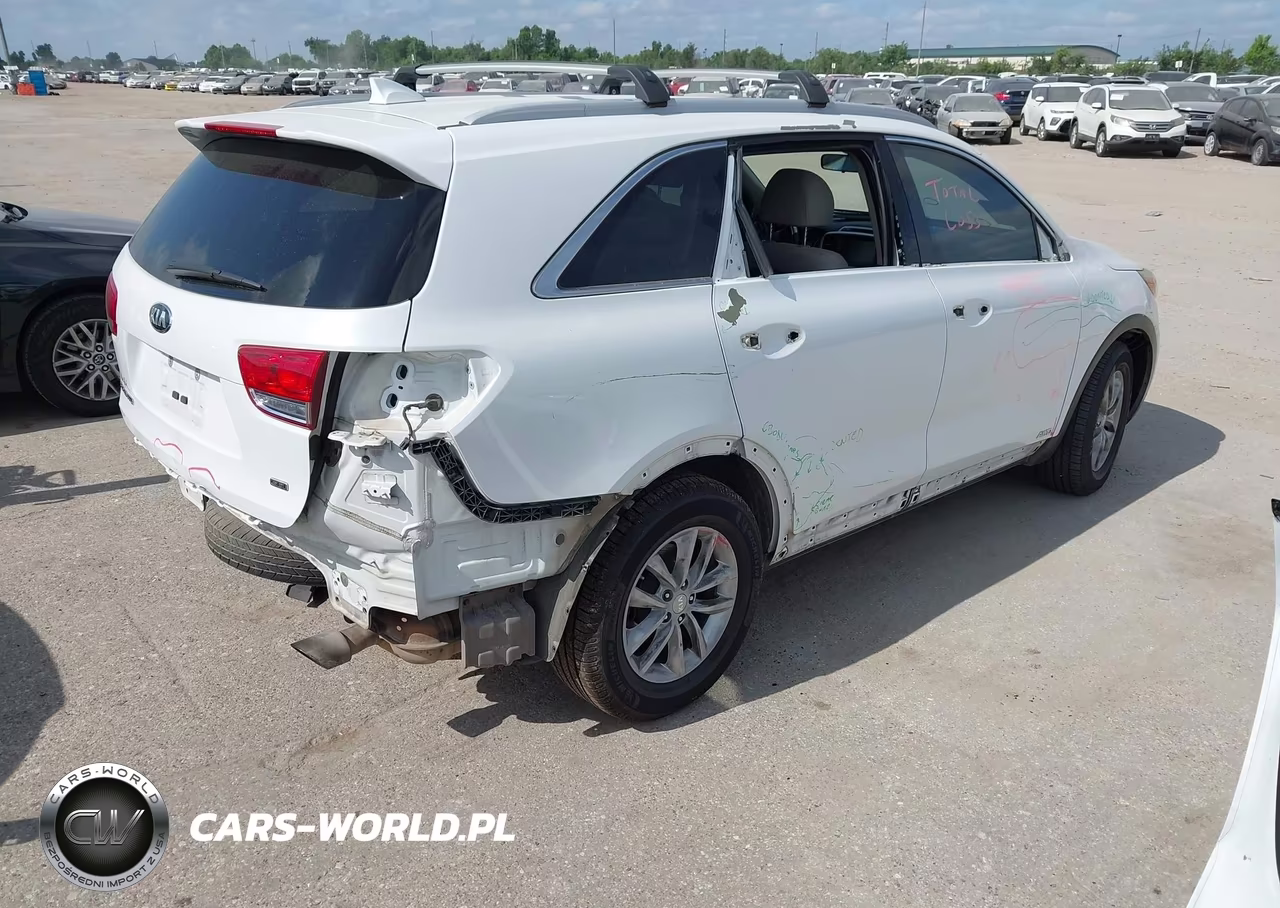 2018 Kia Sorento 2.4L Lx VIN:5XYPGDA39JG359093 - 4
