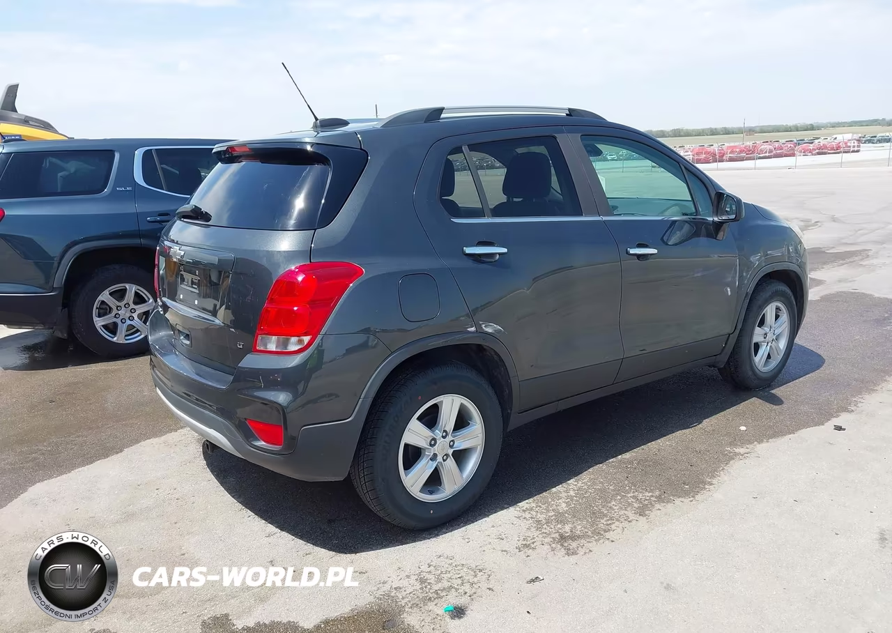 2017 Chevrolet Trax Lt VIN:3GNCJLSB0HL283905 - 4