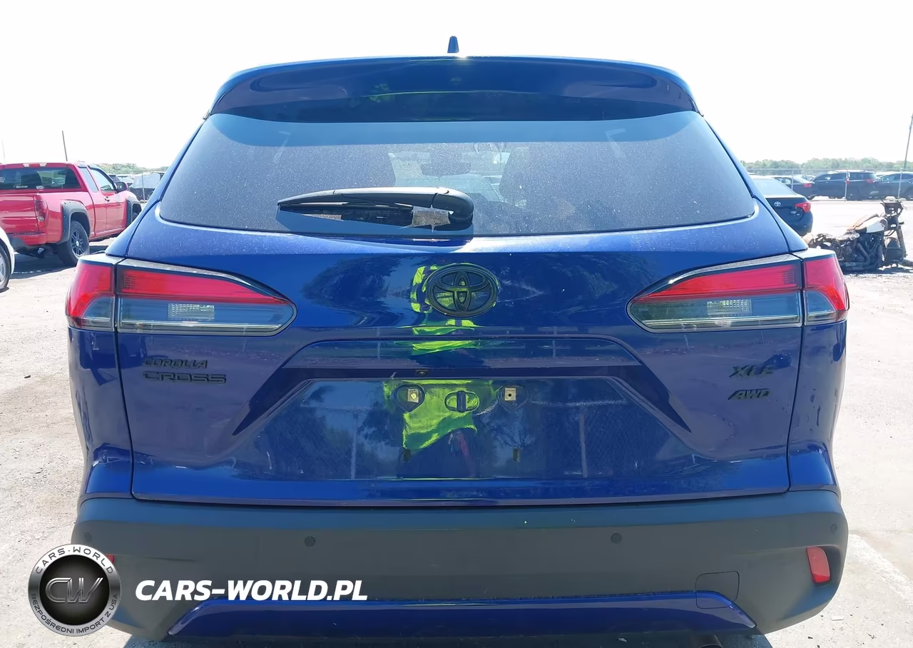 2022 Toyota Corolla Cross Xle VIN:7MUDAABG7NV005415 - 16