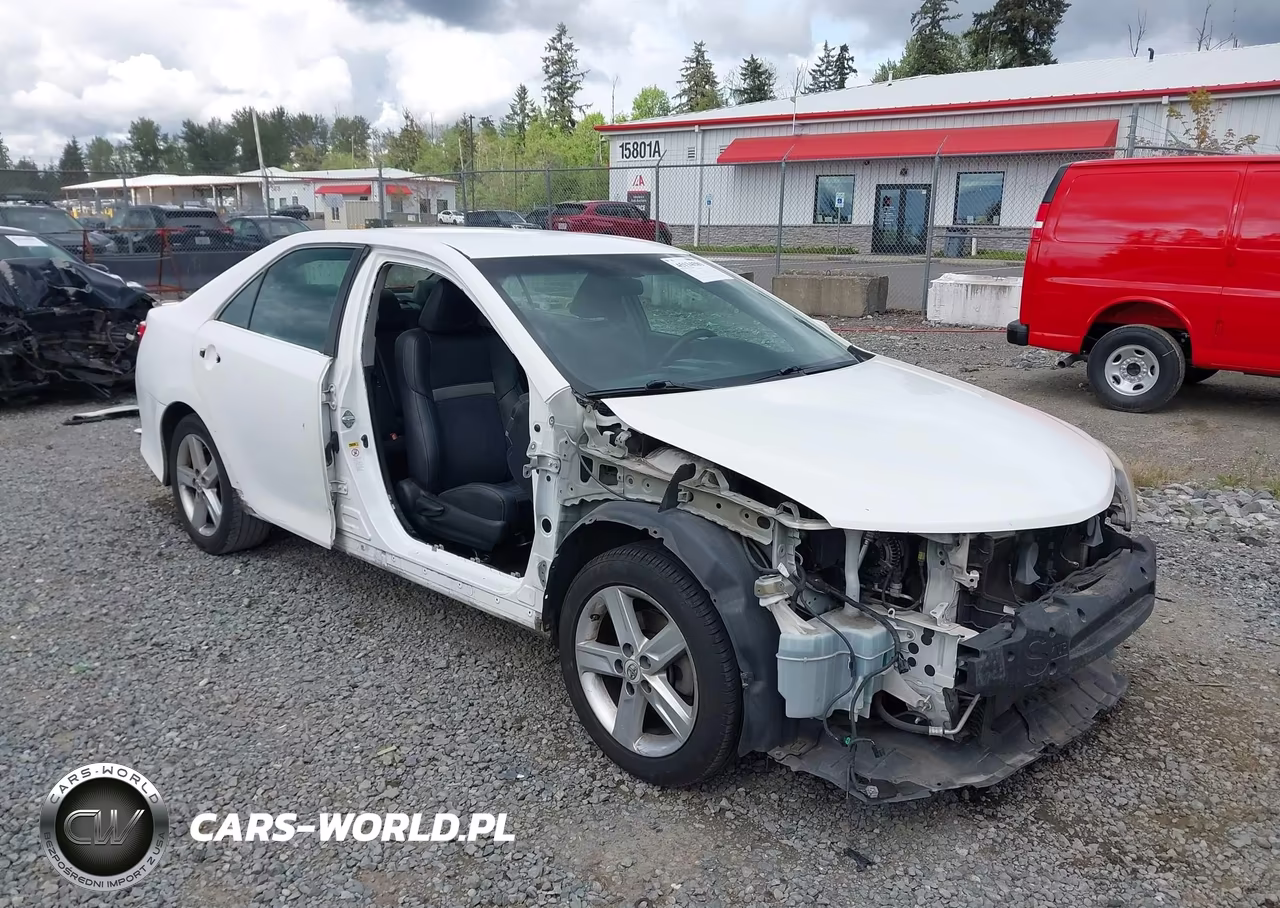 2012 Toyota Camry Se – zdjęcie 1 z 19