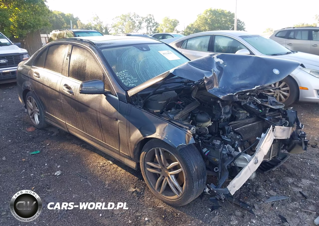 2013 Mercedes-Benz C 300 Sport 4Matic – zdjęcie 1 z 16