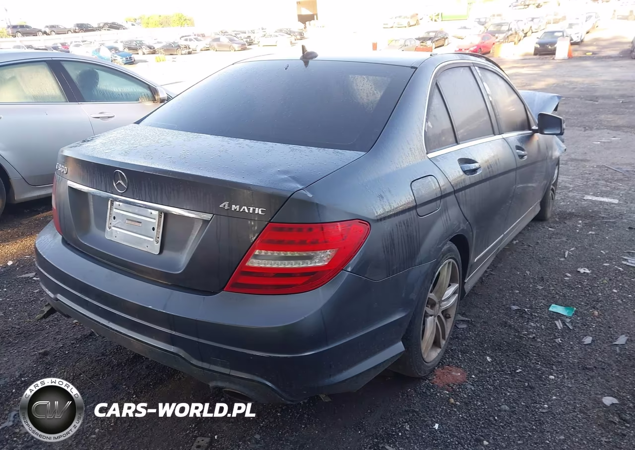2013 Mercedes-Benz C 300 Sport 4Matic VIN:WDDGF8AB9DR288104 - 4