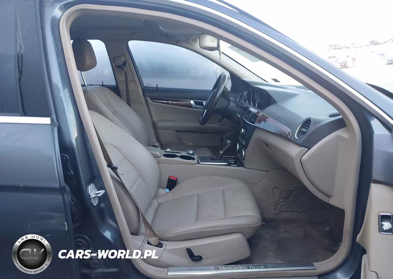 2013 Mercedes-Benz C 300 Sport 4Matic VIN:WDDGF8AB9DR288104 - 5