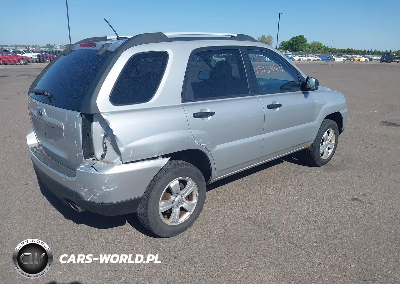 2010 Kia Sportage Lx VIN:KNDKG3A44A7704637 - 4