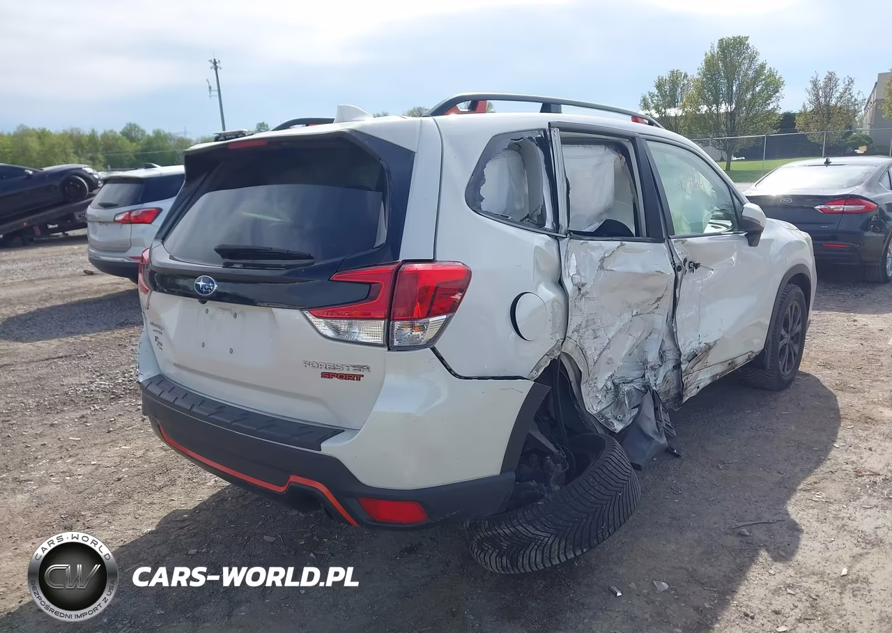 2021 Subaru Forester Sport VIN:JF2SKALC0MH424284 - 4