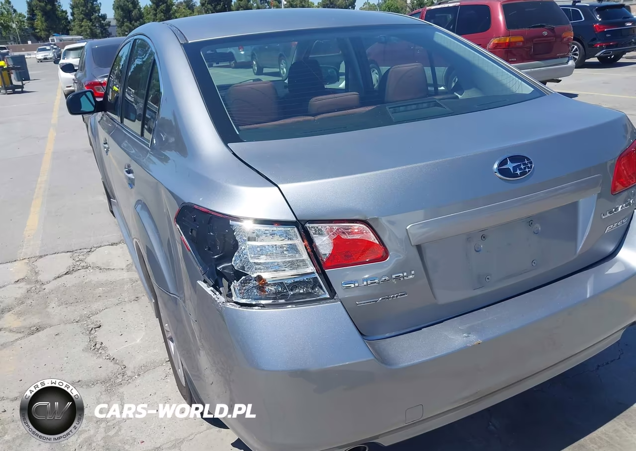2010 Subaru Legacy 2.5I Premium VIN:4S3BMBG64A3244902 - 6