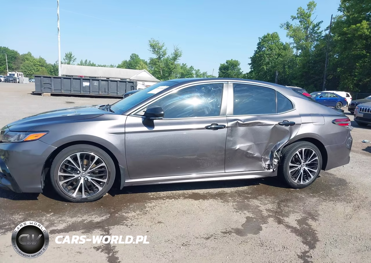 2018 Toyota Camry Se VIN:4T1B11HK5JU540953 - 14