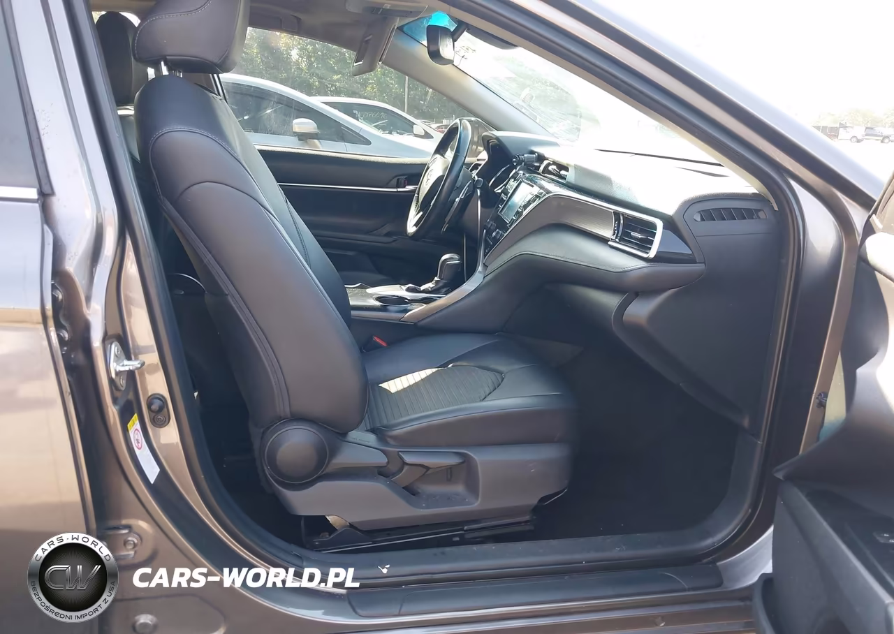 2018 Toyota Camry Se VIN:4T1B11HK5JU540953 - 5