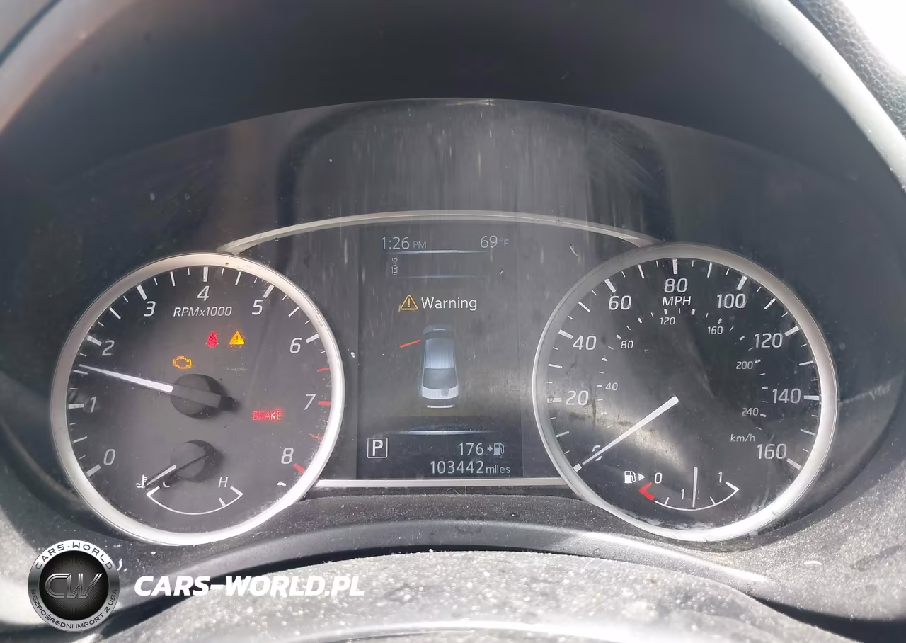 2018 Nissan Sentra S VIN:3N1AB7AP1JY343638 - 7