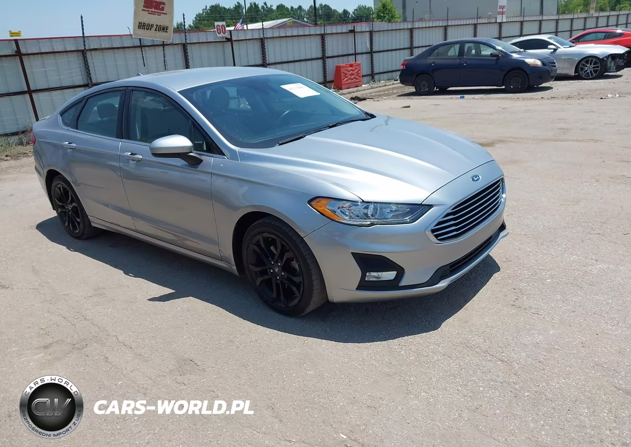 Główne zdjęcie 2020 Ford Fusion Se