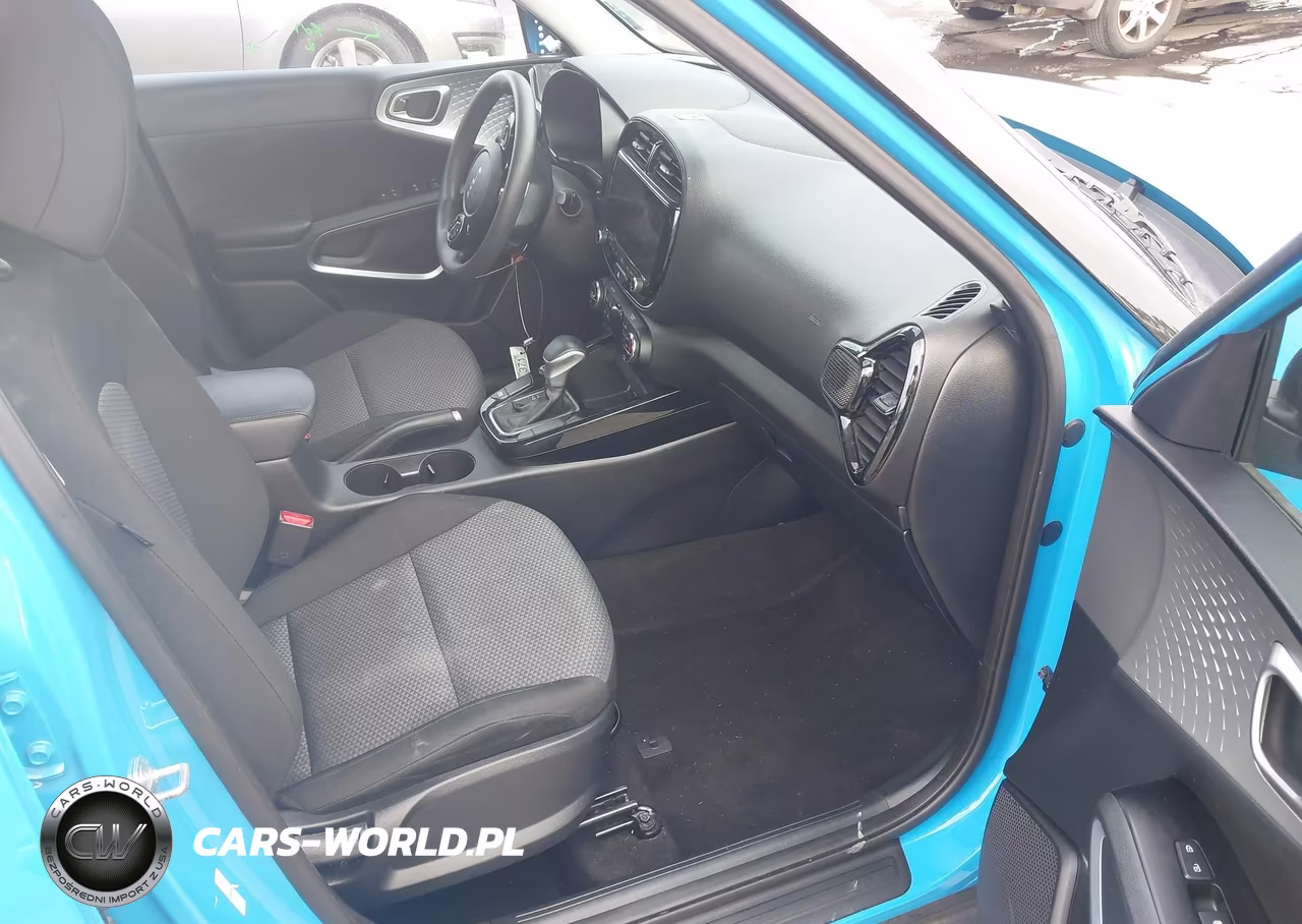 2023 Kia Soul S VIN:KNDJ23AU6P7210024 - 5