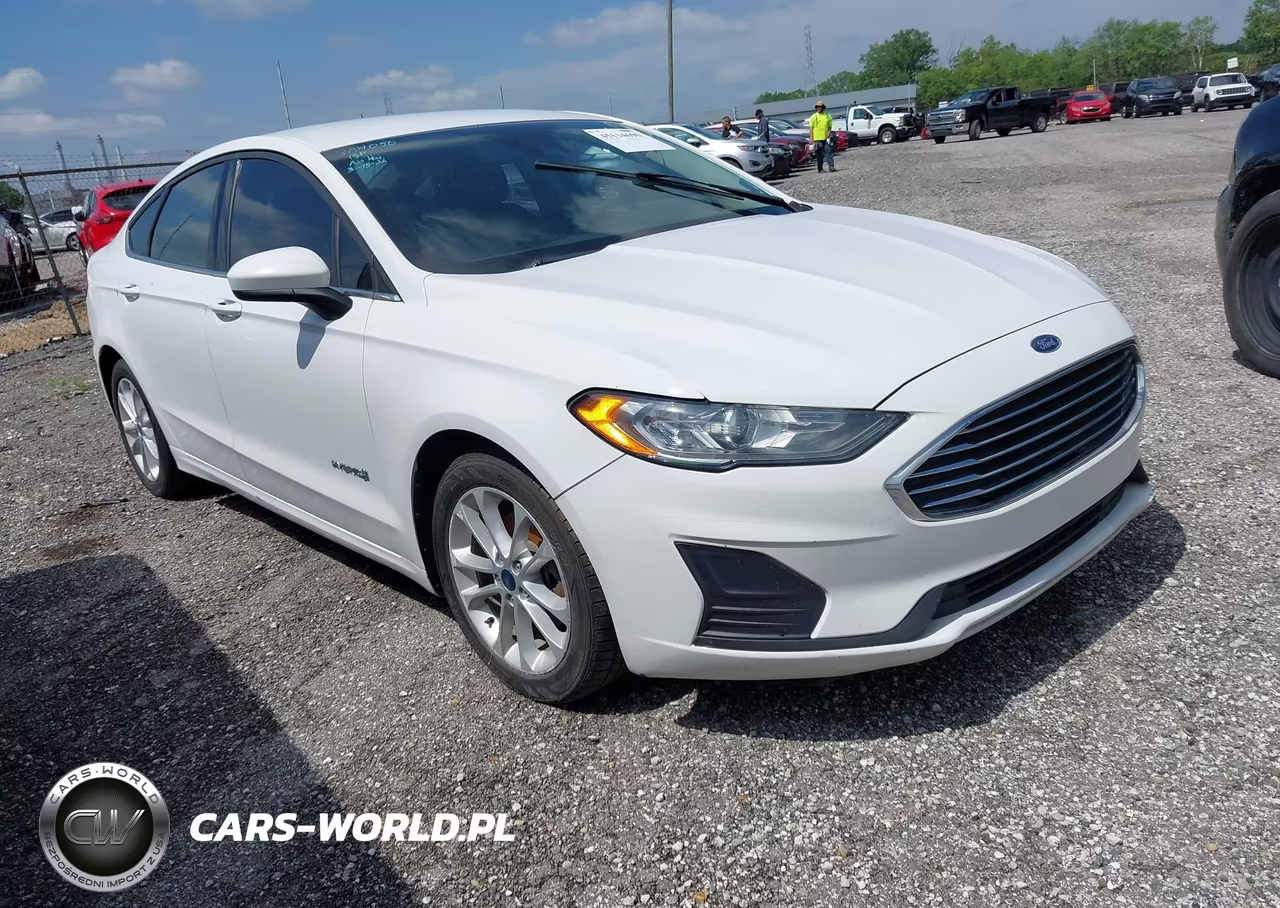 2019 Ford Fusion Hybrid Se – zdjęcie 1 z 16