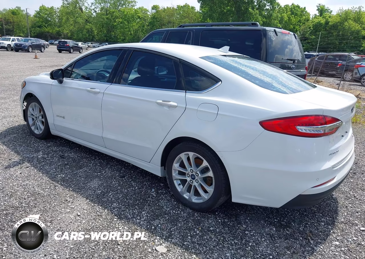 2019 Ford Fusion Hybrid Se VIN:3FA6P0LU0KR108034 - 3