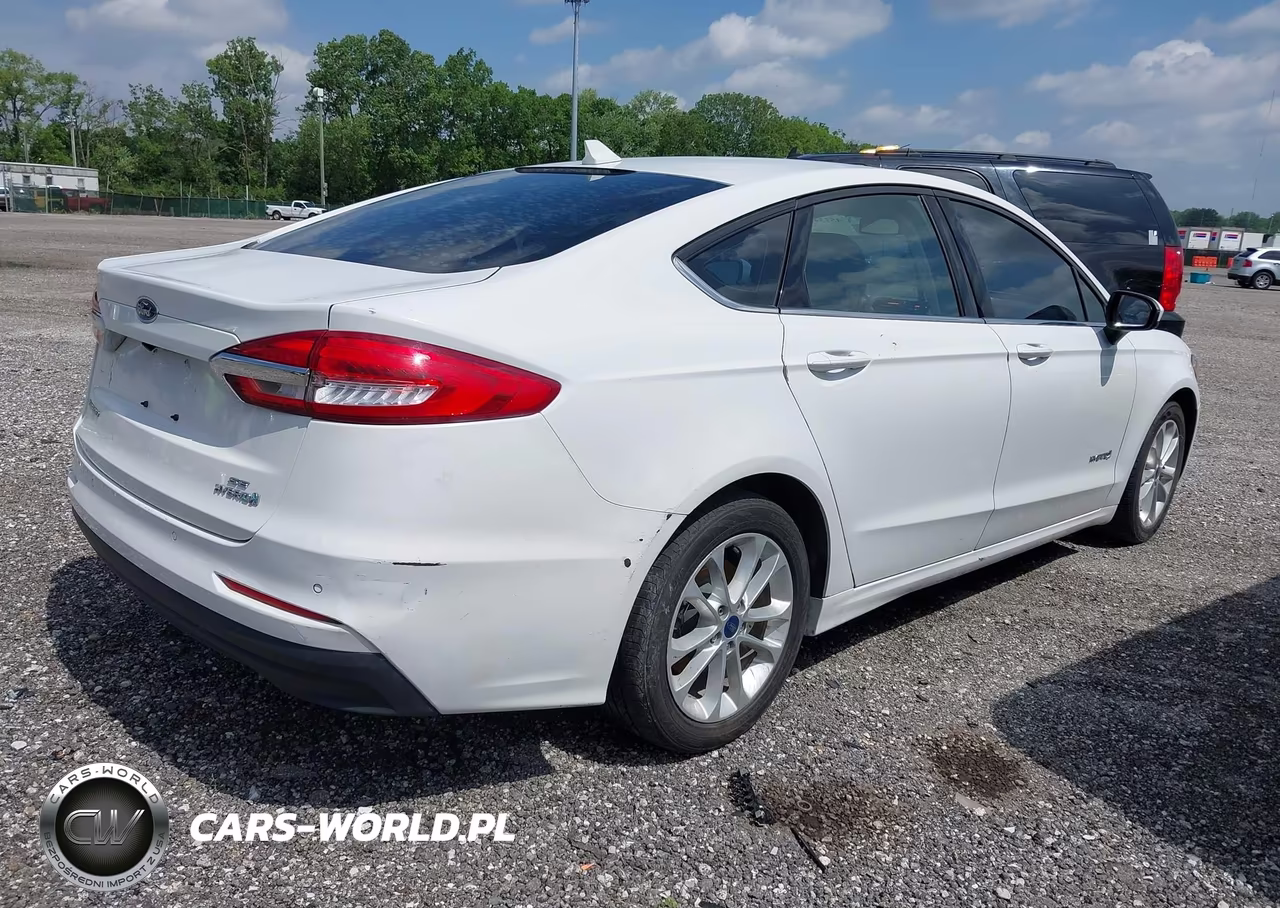 2019 Ford Fusion Hybrid Se VIN:3FA6P0LU0KR108034 - 4