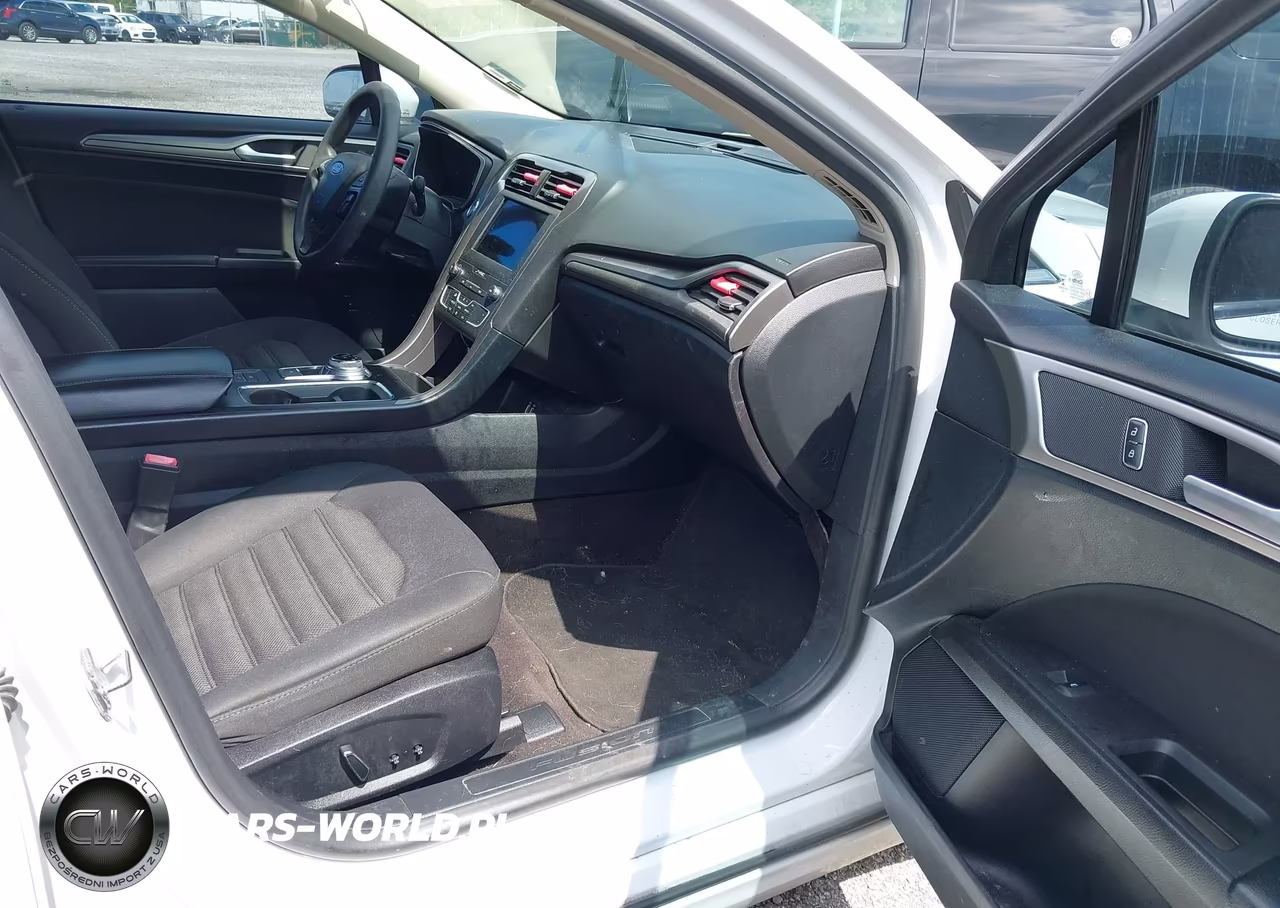 2019 Ford Fusion Hybrid Se VIN:3FA6P0LU0KR108034 - 5
