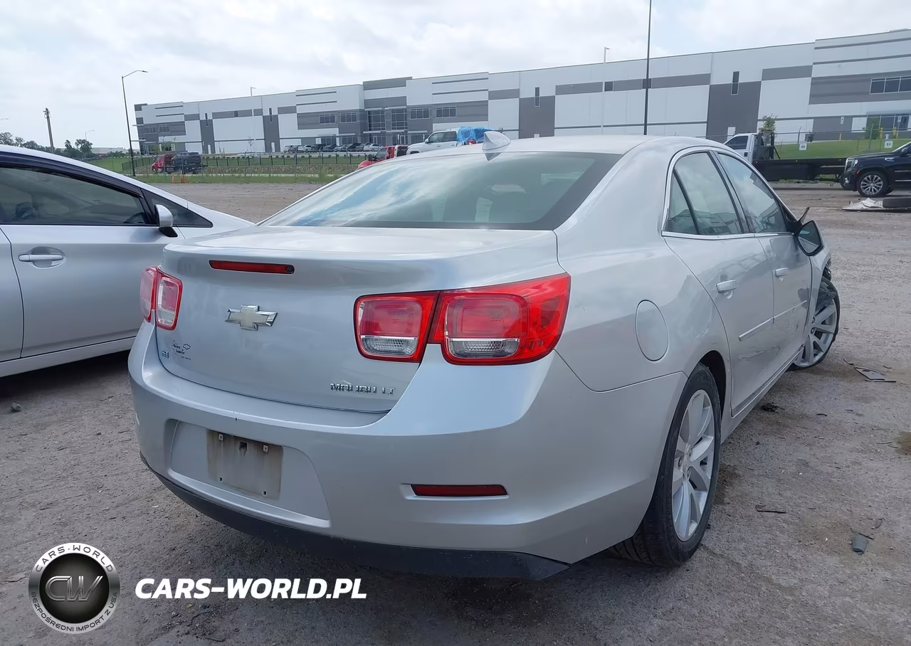2015 Chevrolet Malibu 2Lt VIN:1G11D5SL0FF117542 - 4