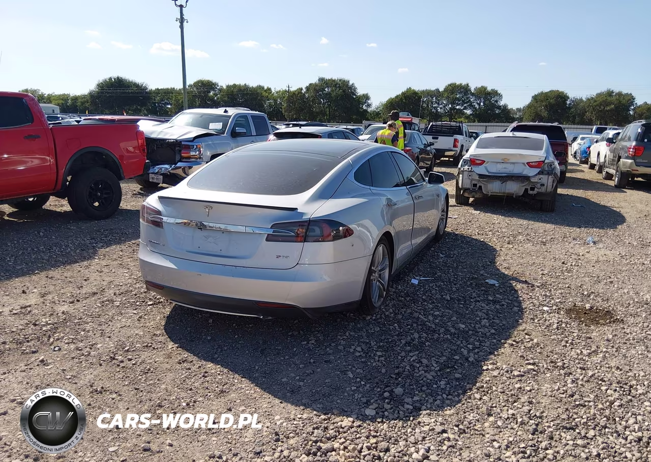 2012 Tesla Model S Performance-Signature Performance VIN:5YJSA1DP1CFP03048 - 4