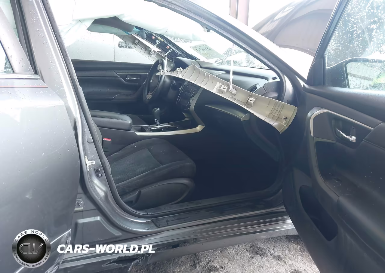 2015 Nissan Altima 2.5 S VIN:1N4AL3AP1FN922500 - 5