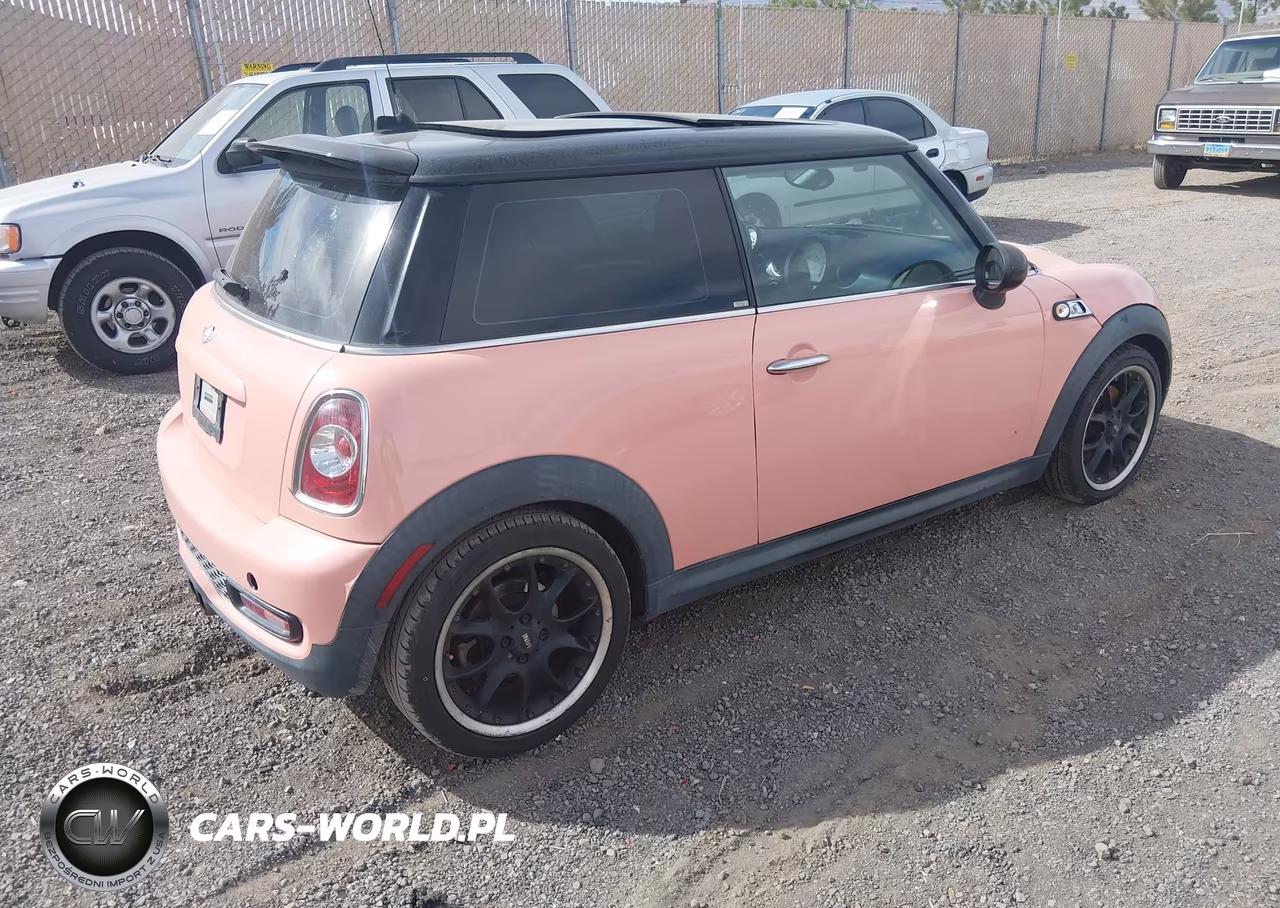 2011 Mini Cooper S VIN:WMWSV3C51BTY10657 - 4