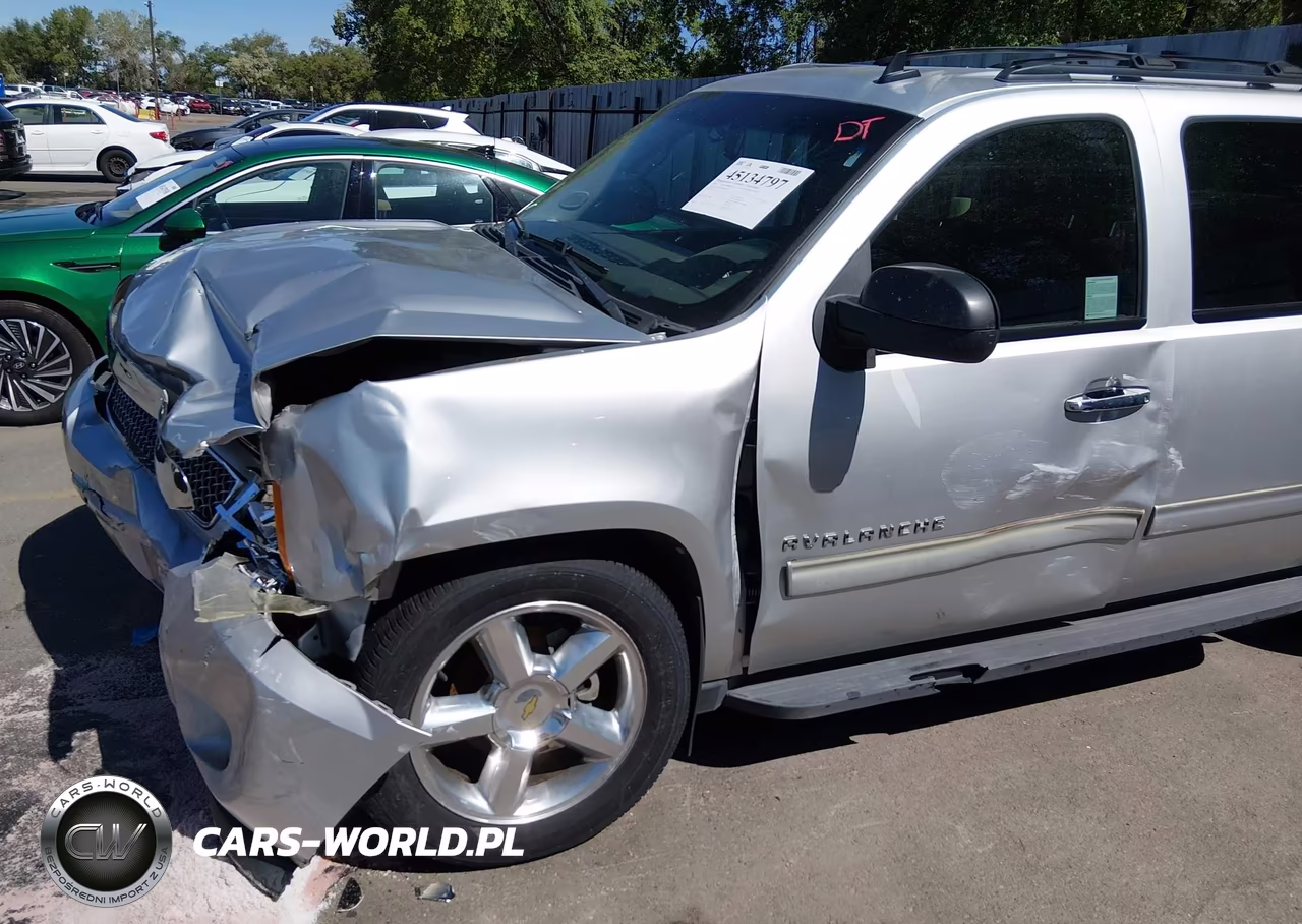 2011 Chevrolet Avalanche 1500 Ls VIN:3GNTKEE31BG319890 - 6