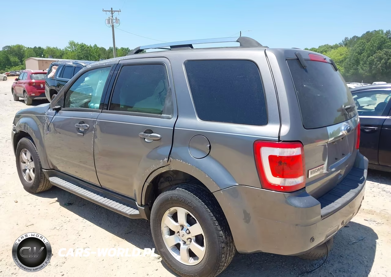 2010 Ford Escape Limited VIN:1FMCU0E72AKC28302 - 3