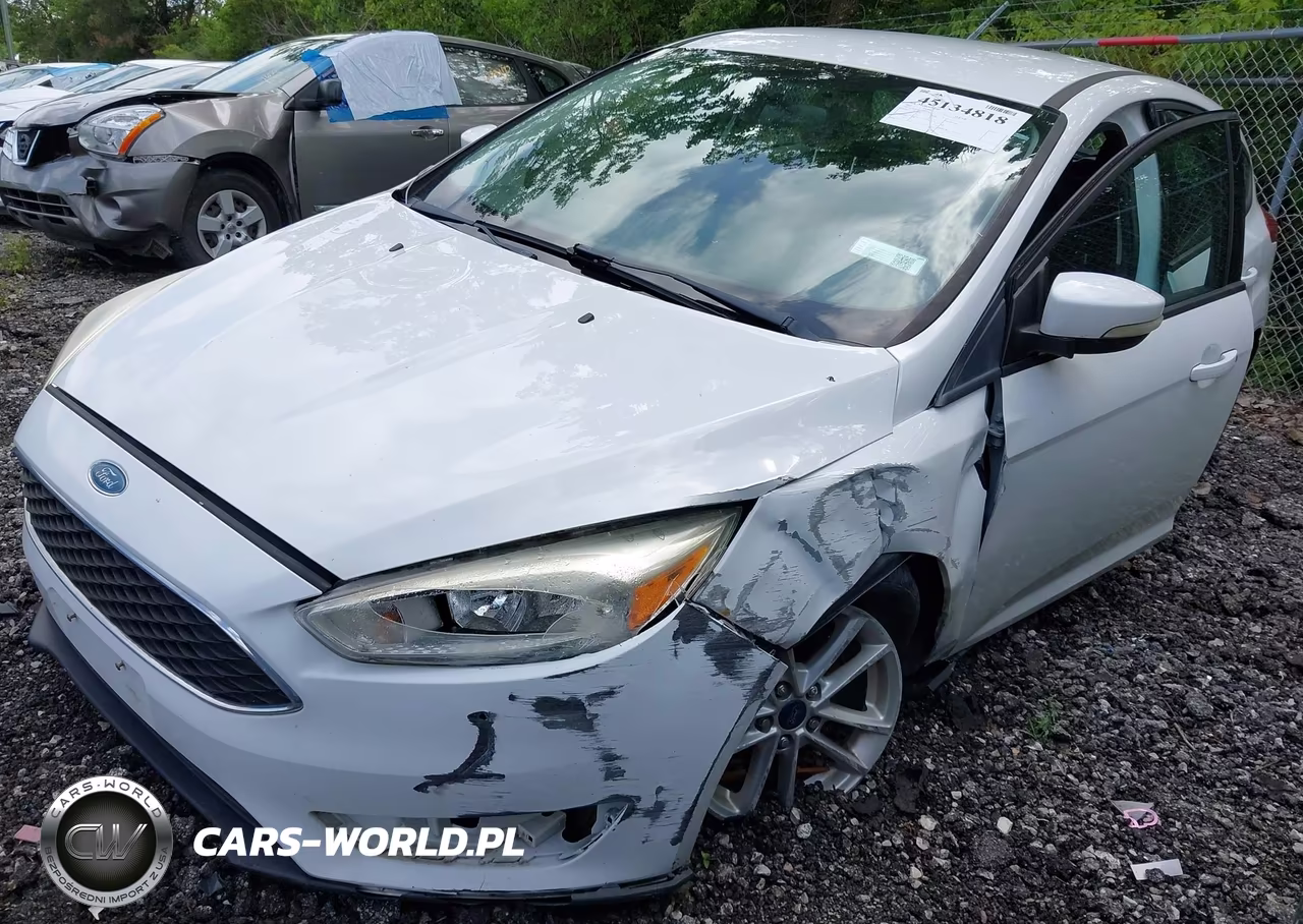 2015 Ford Focus Se VIN:1FADP3K28FL224238 - 2