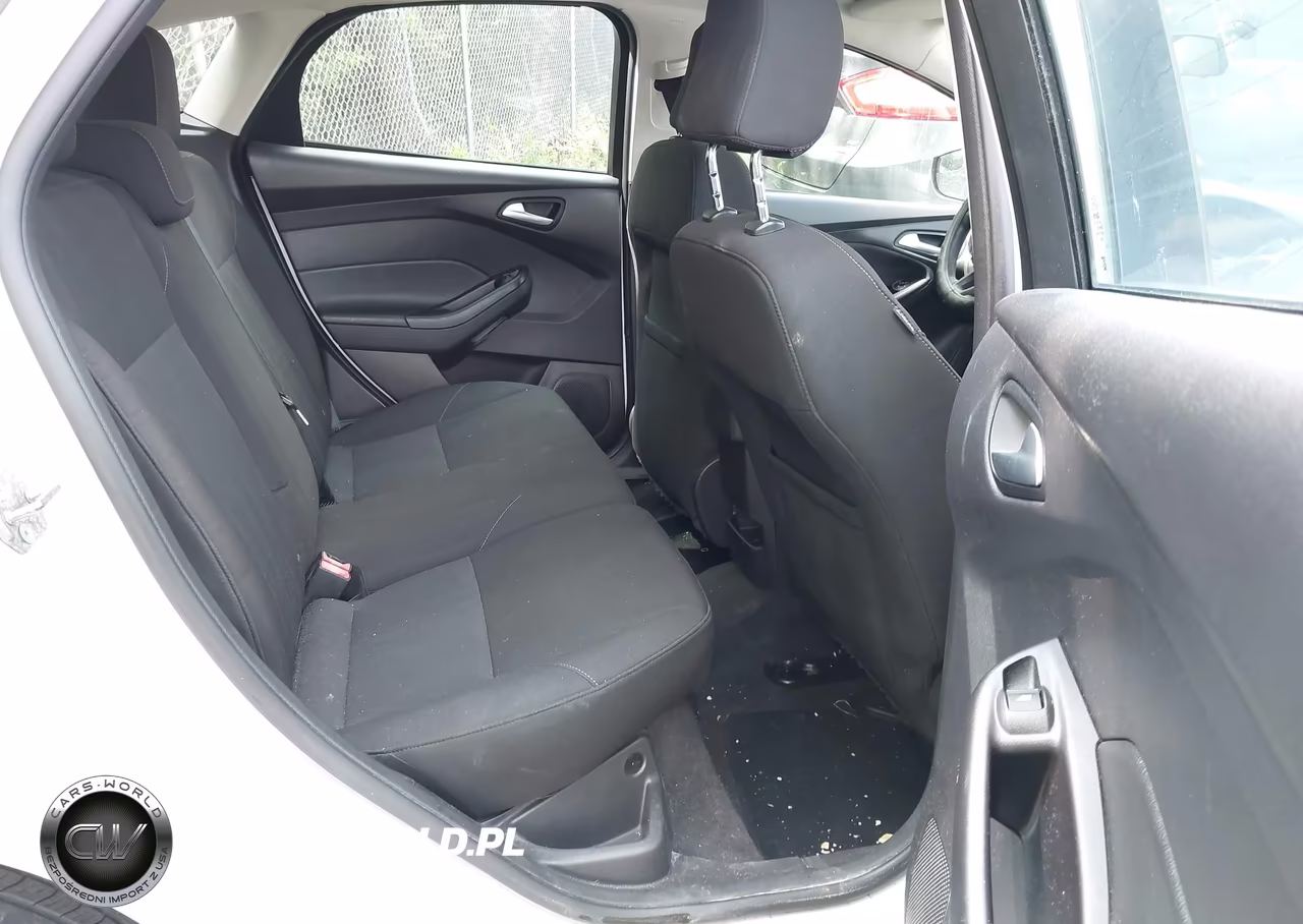 2015 Ford Focus Se VIN:1FADP3K28FL224238 - 8