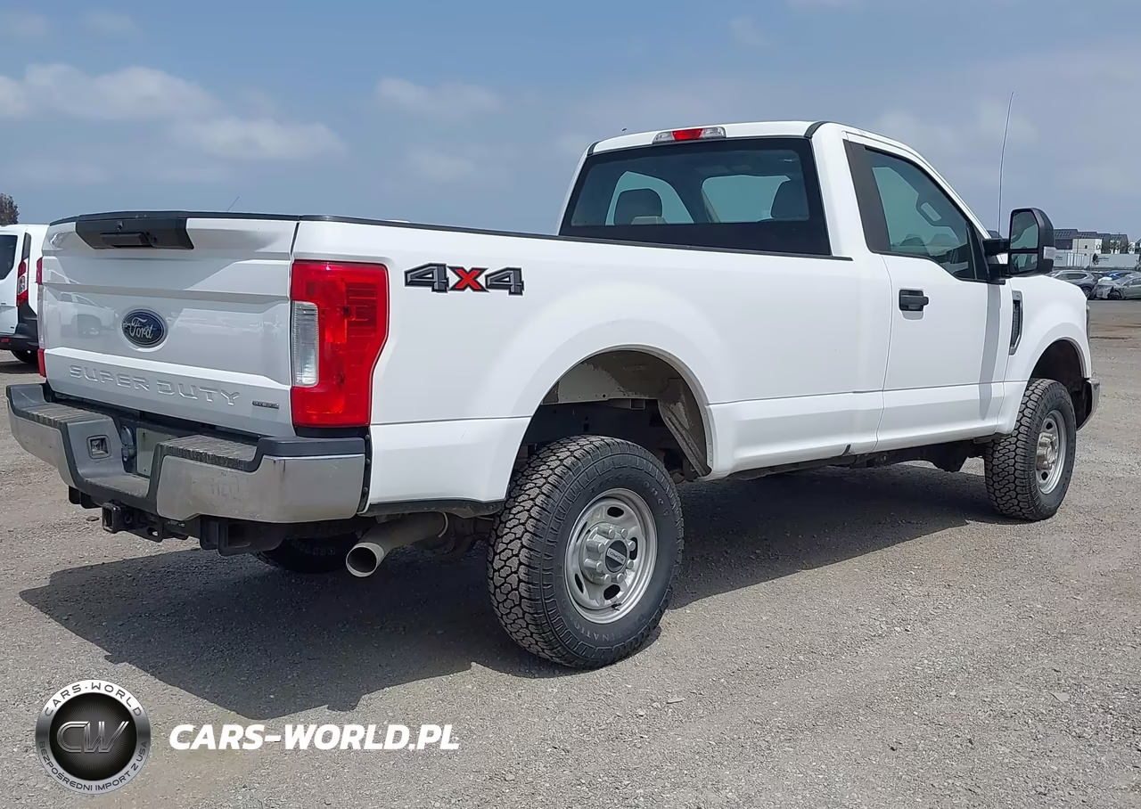 2018 Ford F-250 Xl VIN:1FTBF2B69JEC69932 - 4