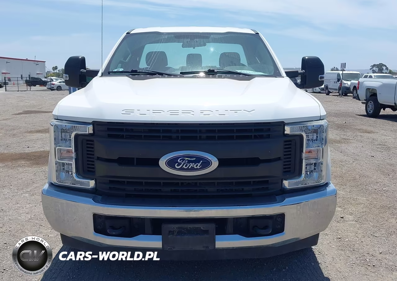 2018 Ford F-250 Xl VIN:1FTBF2A65JEC69928 - 12