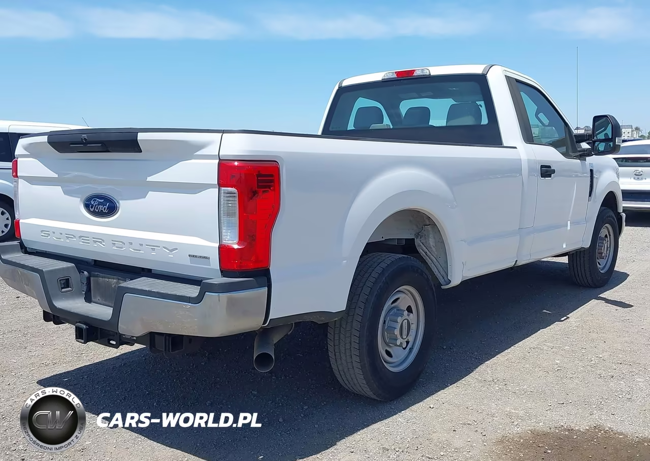 2018 Ford F-250 Xl VIN:1FTBF2A65JEC69928 - 4