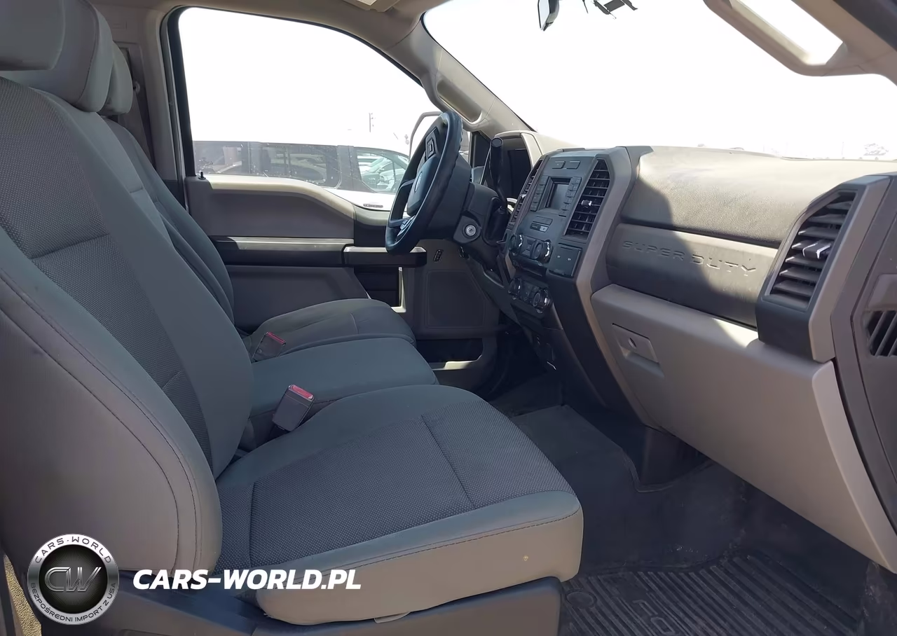 2018 Ford F-250 Xl VIN:1FTBF2A65JEC69928 - 5
