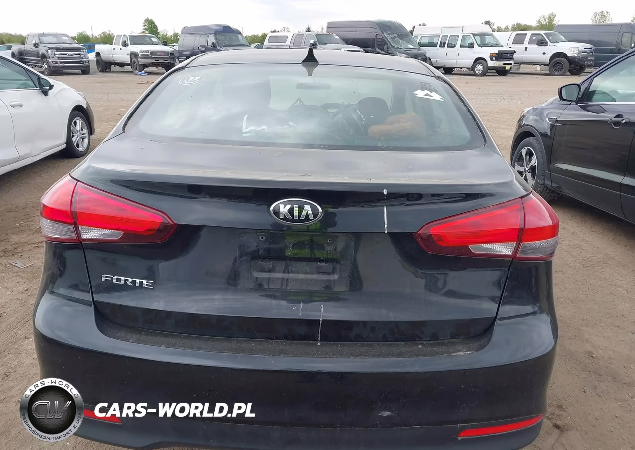2018 Kia Forte Lx VIN:3KPFK4A76JE182884 - 16
