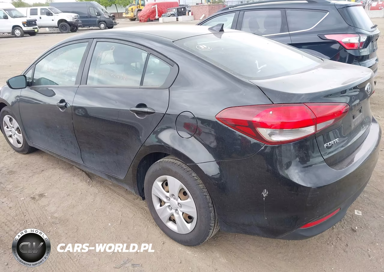 2018 Kia Forte Lx VIN:3KPFK4A76JE182884 - 3