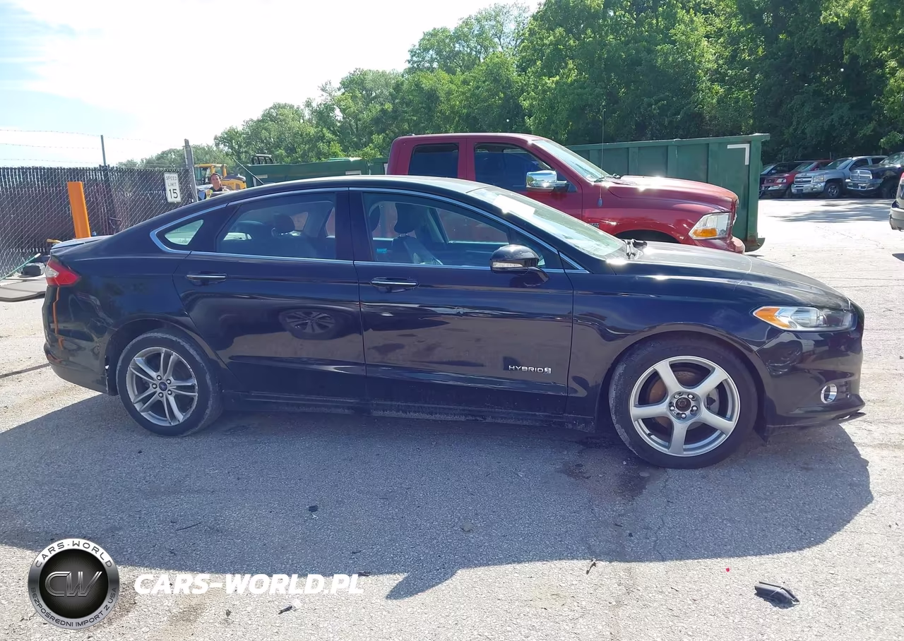2016 Ford Fusion Hybrid Titanium VIN:3FA6P0RU4GR143691 - 12