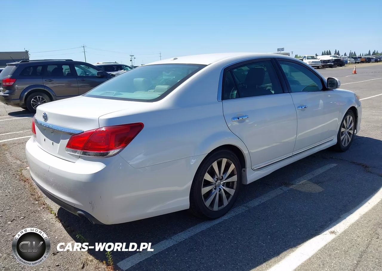 2011 Toyota Avalon Limited VIN:4T1BK3DB5BU396594 - 4