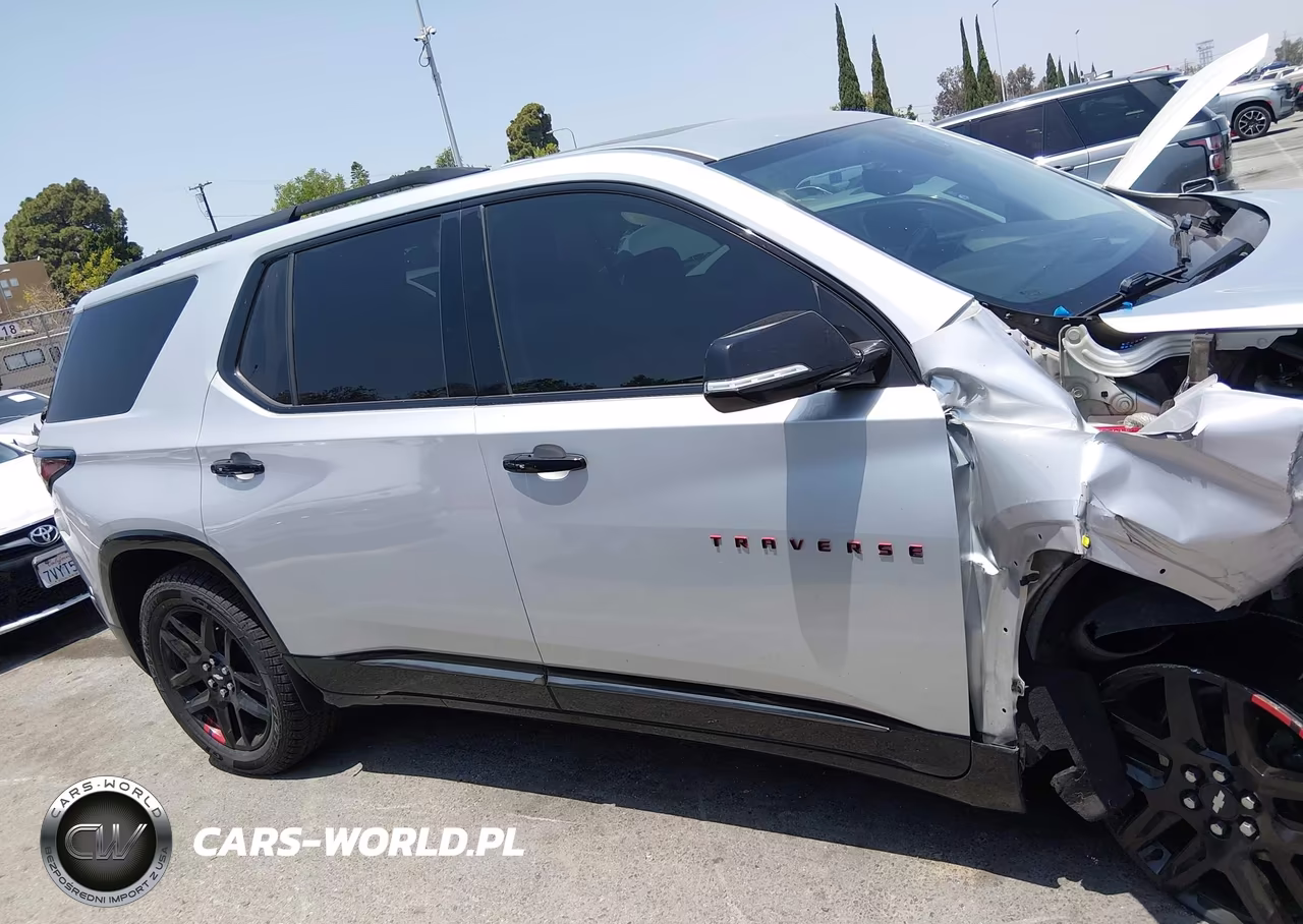 2019 Chevrolet Traverse Premier VIN:1GNERKKW6KJ210714 - 13