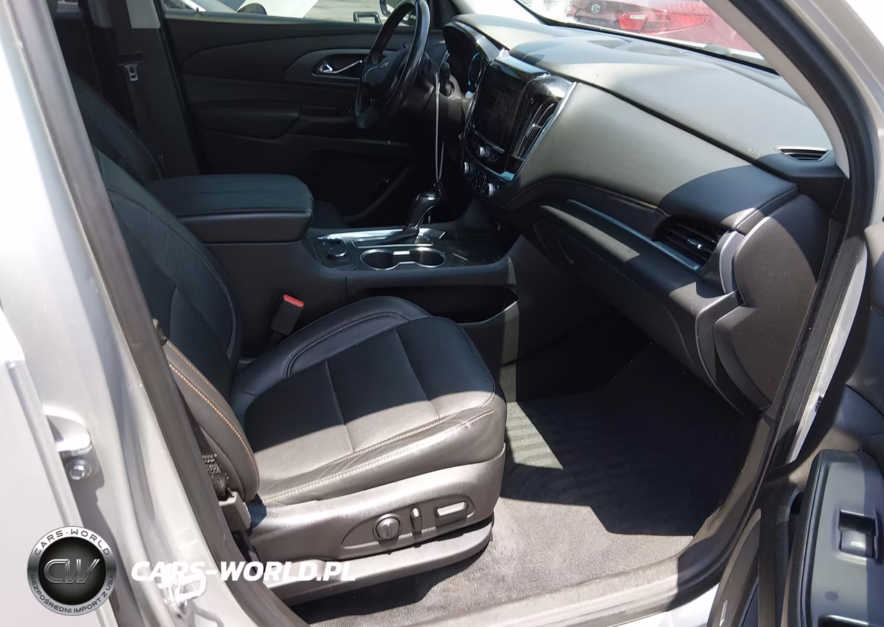 2019 Chevrolet Traverse Premier VIN:1GNERKKW6KJ210714 - 5