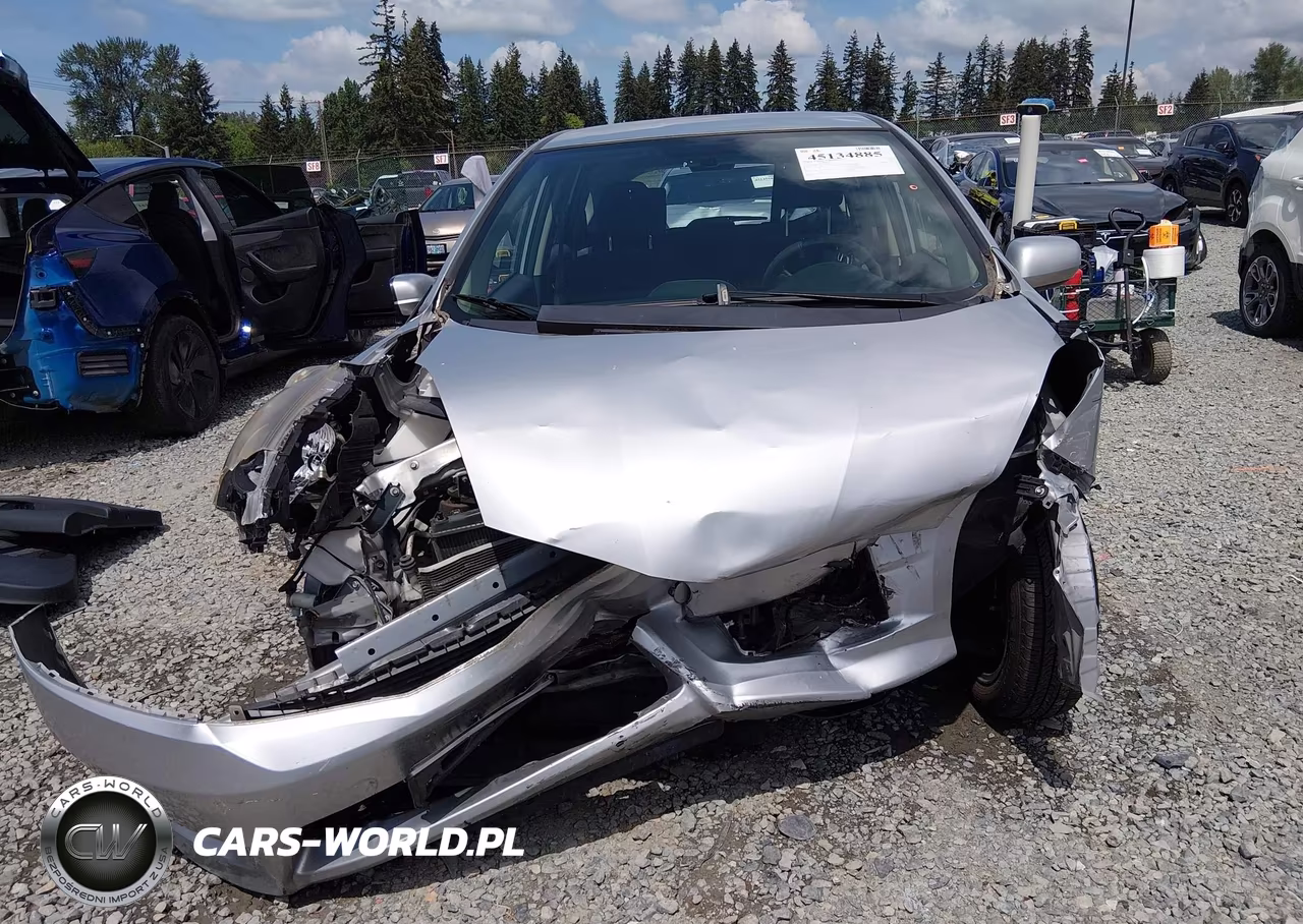 2012 Honda Fit Sport VIN:JHMGE8G51CC041903 - 13