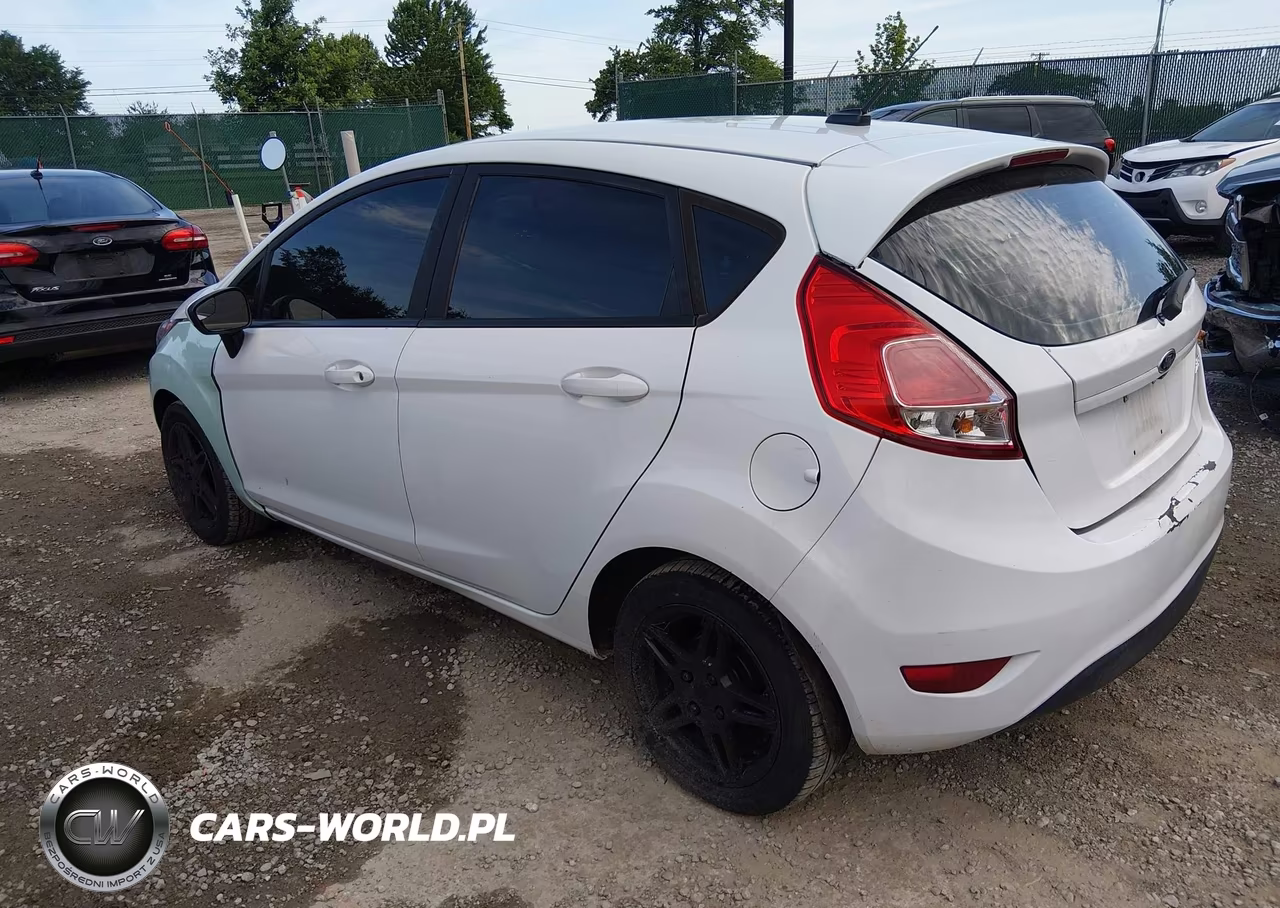 2018 Ford Fiesta Se VIN:3FADP4EJ0JM104112 - 3