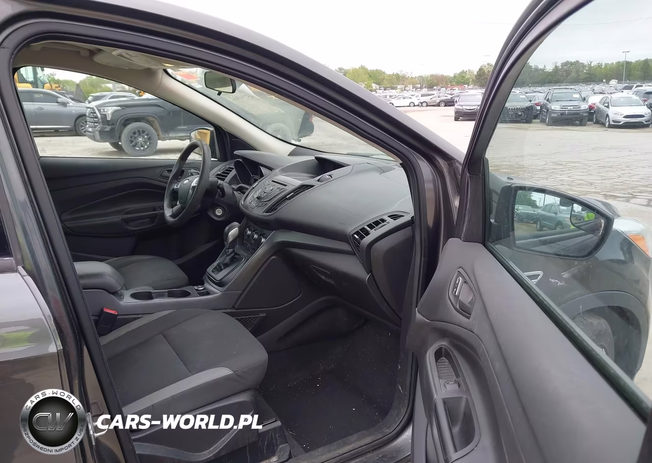 2016 Ford Escape S VIN:1FMCU0F79GUB32792 - 5