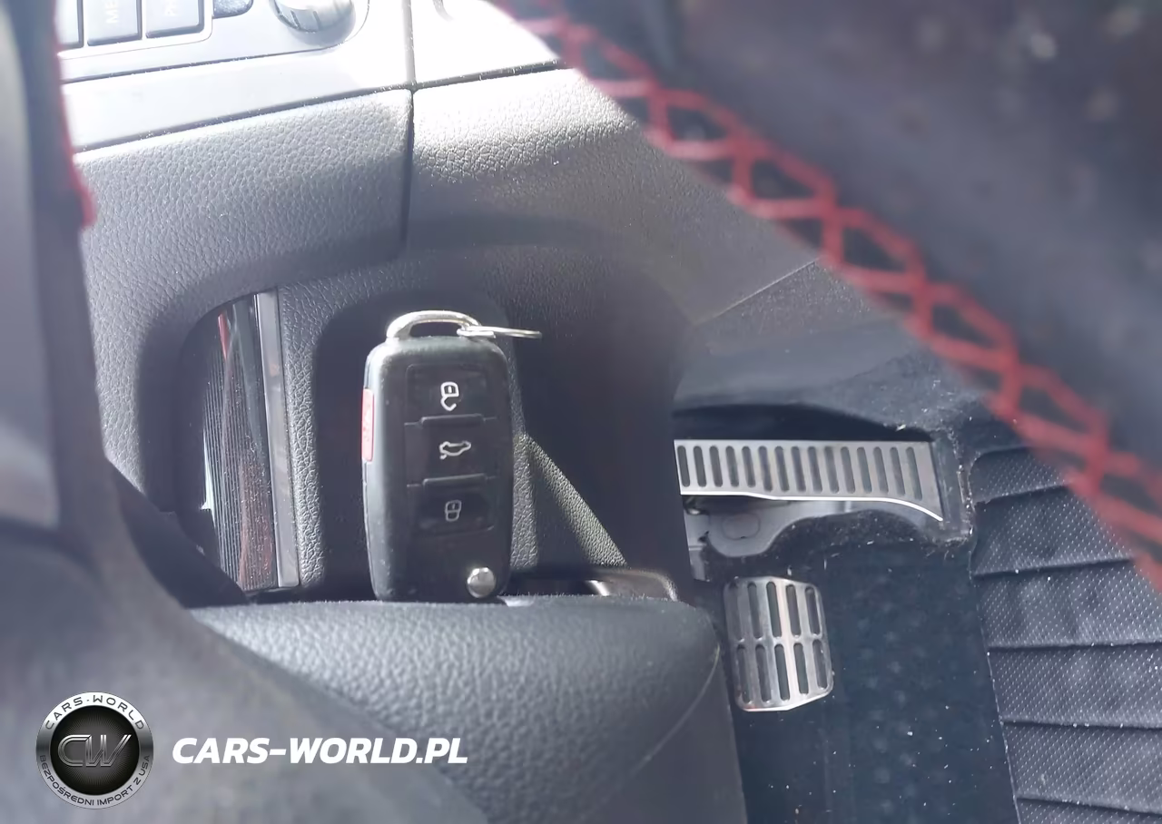 2013 Volkswagen Gti 2-Door VIN:WVWFD7AJ7DW014236 - 11