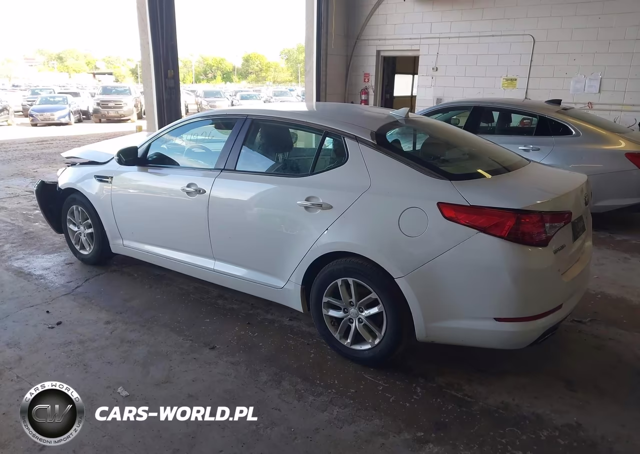 2013 Kia Optima Lx VIN:5XXGM4A73DG180696 - 3