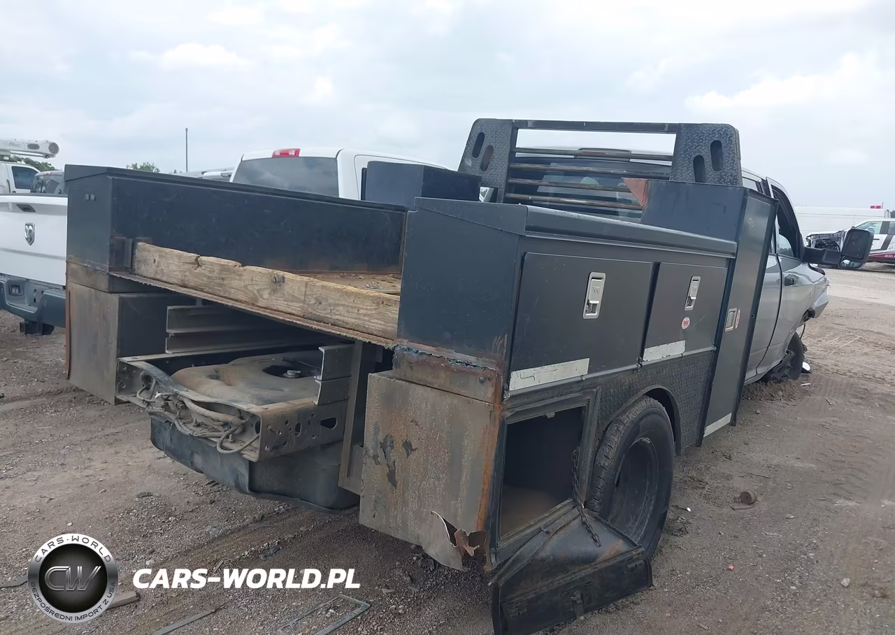 2021 Ram 3500 Chassis Tradesman-Slt-Laramie-Limited VIN:3C7WRTCL6MG651225 - 4
