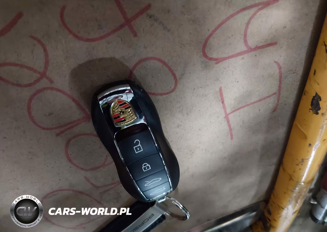 2023 Porsche 718 Cayman T VIN:WP0AA2A8XPK260244 - 10