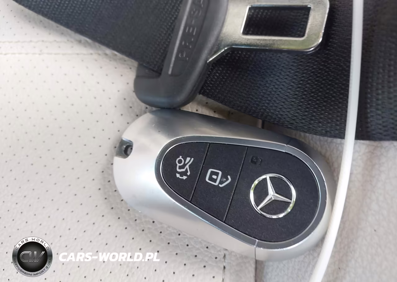 2025 Mercedes-Benz C 300 VIN:W1KAF4GB0SR255088 - 11
