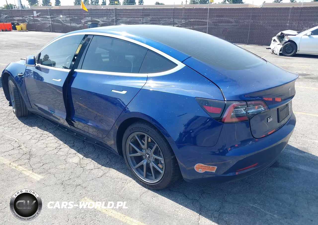 2020 Tesla Model 3 Long Range Dual Motor All-Wheel Drive VIN:5YJ3E1EB8LF711045 - 3