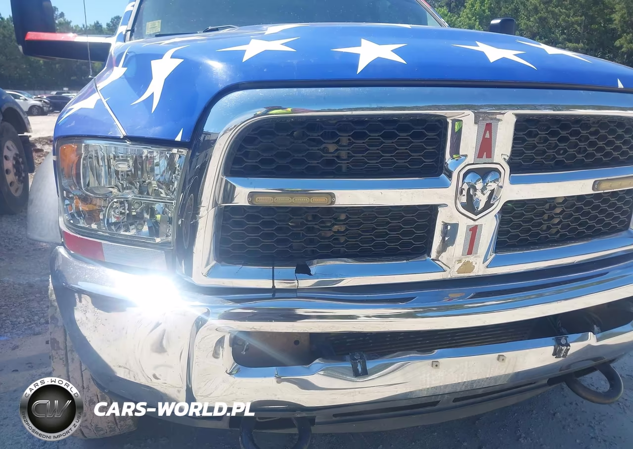 2017 Ram 5500 Chassis Tradesman-Slt-Laramie VIN:3C7WRNEL7HG532727 - 11